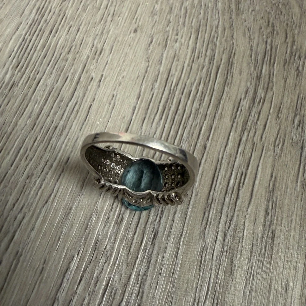 Elegant Sterling Silver and Blue Gemstone Ring .925